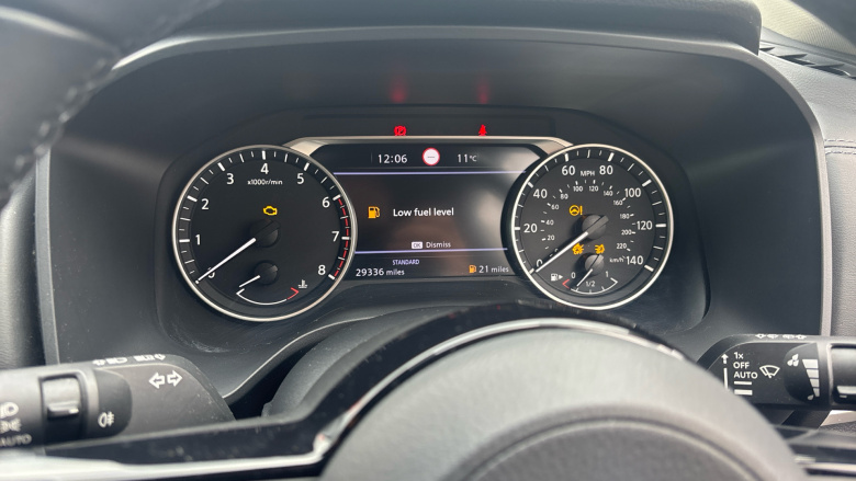 Nissan Qashqai 1.3 DiG-T MH Acenta Premium 5dr Petrol Hatchback